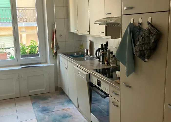 Laus-angeles * Lausana